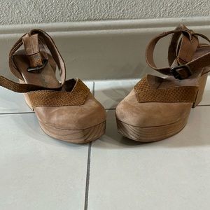 Free People “Walk this Way” clog